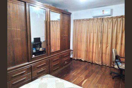 Casa à venda com 283m², 4 quartos e 2 vagas