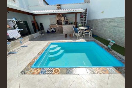 Casa à venda com 145m², 3 quartos e 1 vaga