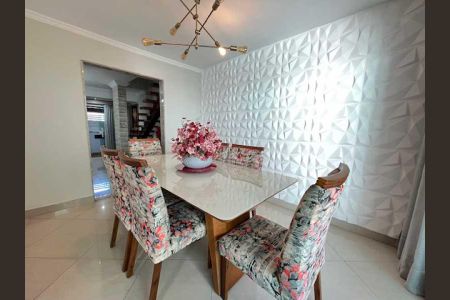 Casa à venda com 145m², 3 quartos e 1 vaga