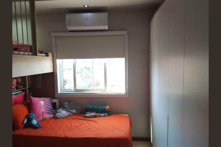 Casa de condomínio à venda com 100m², 3 quartos e 2 vagas