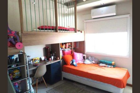 Casa de condomínio à venda com 100m², 3 quartos e 2 vagas