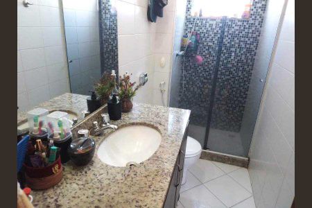 Casa de condomínio à venda com 100m², 3 quartos e 2 vagas