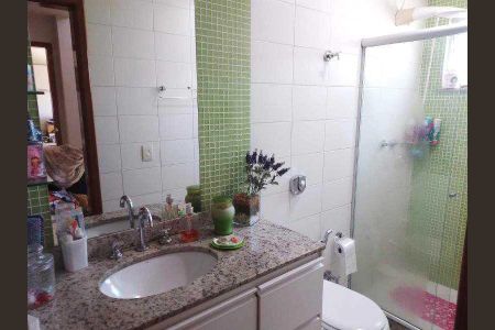 Casa de condomínio à venda com 100m², 3 quartos e 2 vagas