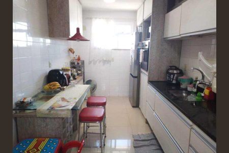 Casa de condomínio à venda com 100m², 3 quartos e 2 vagas