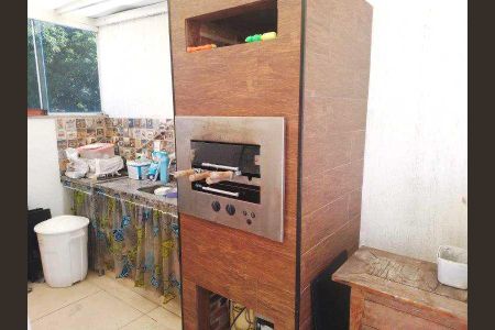 Casa de condomínio à venda com 100m², 3 quartos e 2 vagas