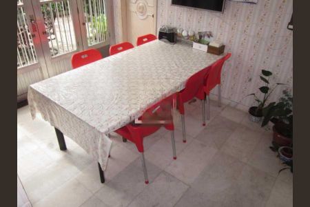 Casa à venda com 336m², 6 quartos e 5 vagas