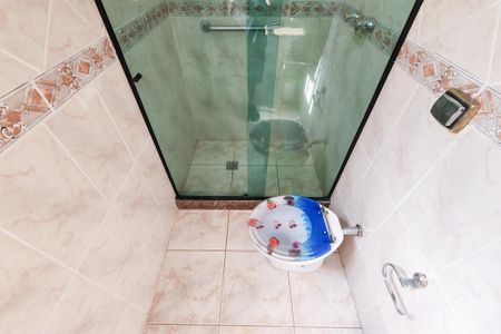 Casa para alugar com 230m², 4 quartos e 2 vagas Casa para alugar com 230m², 4 quartos e 2 vagasBanheiro da suite 1