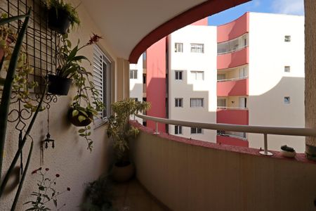 Apartamento à venda com 88m², 3 quartos e 2 vagasSacada da Sala