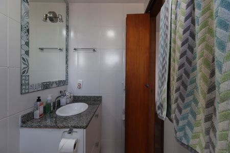Apartamento à venda com 88m², 3 quartos e 2 vagasBanheiro da Suíte