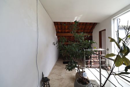 Casa à venda com 300m², 4 quartos e 3 vagasCobertura