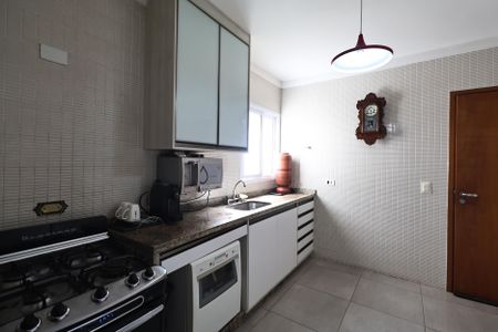 Casa à venda com 300m², 4 quartos e 3 vagasCozinha