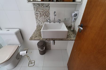 Casa à venda com 300m², 4 quartos e 3 vagasBanheiro da Suíte 2