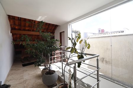 Casa à venda com 300m², 4 quartos e 3 vagasCobertura