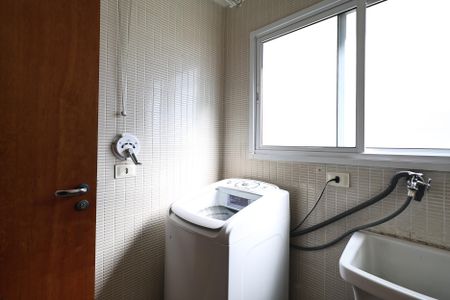 Casa à venda com 300m², 4 quartos e 3 vagasLavanderia