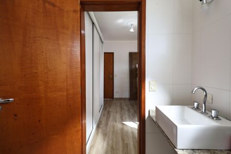 Casa à venda com 300m², 4 quartos e 3 vagasBanheiro da Suíte 3