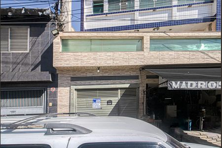 Casa à venda com 320m², 2 quartos e 2 vagasFachada 