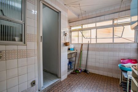Apartamento à venda com 98m², 2 quartos e 1 vaga Apartamento à venda com 98m², 2 quartos e 1 vagaÁrea de Serviço