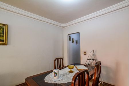 Apartamento à venda com 98m², 2 quartos e 1 vaga Apartamento à venda com 98m², 2 quartos e 1 vagaSala
