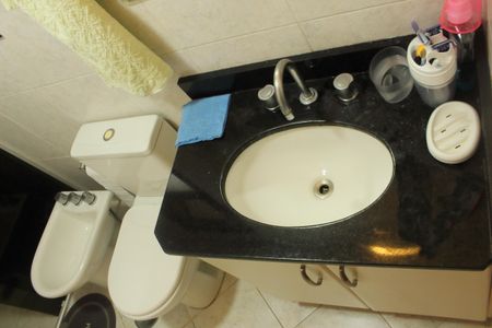 Apartamento à venda com 106m², 3 quartos e 2 vagasBanheiro da Suíte