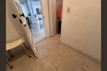 Casa de condomínio para alugar com 441m², 4 quartos e 4 vagas Casa de condomínio para alugar com 441m², 4 quartos e 4 vagasQuarto de Serviço