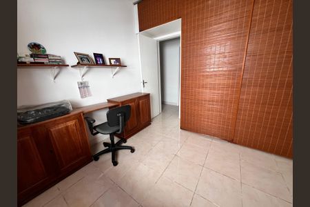 Casa de condomínio para alugar com 441m², 4 quartos e 4 vagas Casa de condomínio para alugar com 441m², 4 quartos e 4 vagasQuarto 2