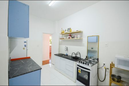 Apartamento à venda com 90m², 2 quartos e sem vagaCozinha