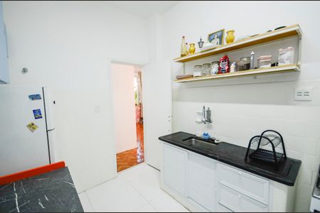 Apartamento à venda com 90m², 2 quartos e sem vagaCozinha