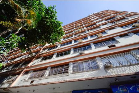Apartamento à venda com 90m², 2 quartos e sem vagaFachada