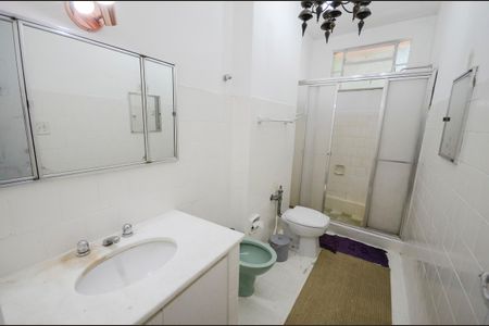 Apartamento à venda com 90m², 2 quartos e sem vagaBanheiro