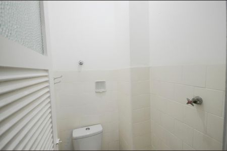 Apartamento à venda com 90m², 2 quartos e sem vagaBanheiro de Serviço