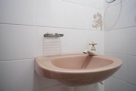 Casa à venda com 500m², 3 quartos e 8 vagasBanheiro 2