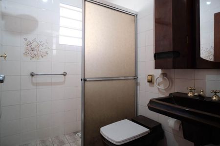 Casa à venda com 500m², 3 quartos e 8 vagasBanheiro