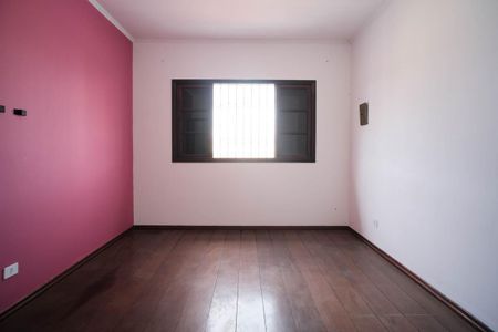 Casa à venda com 500m², 3 quartos e 8 vagasQuarto 2