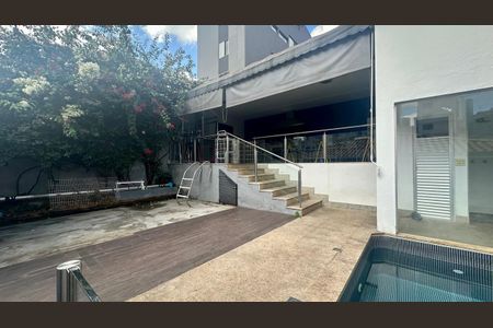 Casa à venda com 287m², 3 quartos e 3 vagasPiscina