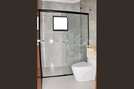 Casa à venda com 130m², 2 quartos e 4 vagas Casa à venda com 130m², 2 quartos e 4 vagasBanheiro da Suíte
