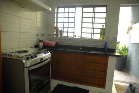 Casa à venda com 125m², 2 quartos e 2 vagasCozinha