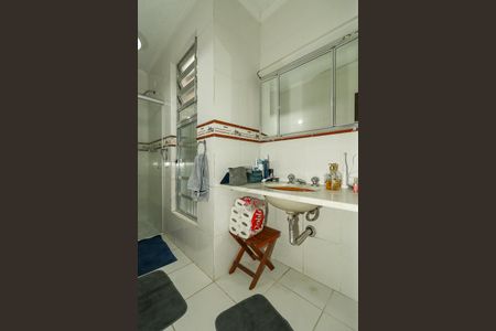 Casa à venda com 226m², 3 quartos e 2 vagasBanheiro Social