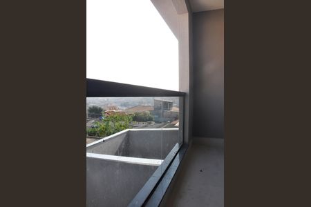Casa à venda com 130m², 3 quartos e 2 vagas Casa à venda com 130m², 3 quartos e 2 vagasVaranda Quarto 1