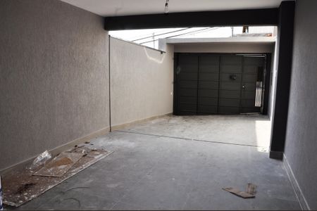 Casa à venda com 130m², 3 quartos e 2 vagas Casa à venda com 130m², 3 quartos e 2 vagasÁrea comum