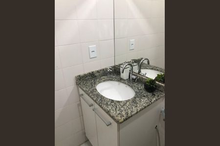 Apartamento à venda com 71m², 2 quartos e 1 vaga
