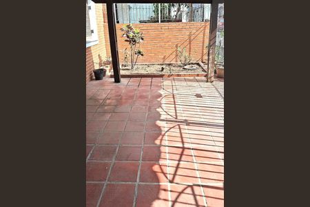 Casa à venda com 196m², 3 quartos e 1 vaga