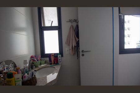 Apartamento à venda com 82m², 3 quartos e 1 vaga Apartamento à venda com 82m², 3 quartos e 1 vagaBanheiro da Suíte
