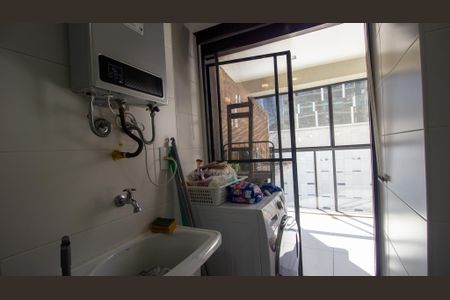 Apartamento à venda com 82m², 3 quartos e 1 vaga Apartamento à venda com 82m², 3 quartos e 1 vagaCozinha e Área de Serviço