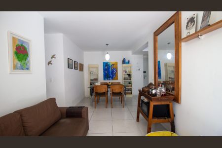 Apartamento à venda com 82m², 3 quartos e 1 vaga Apartamento à venda com 82m², 3 quartos e 1 vagaSala