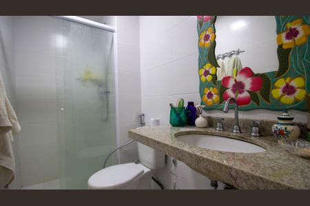 Apartamento à venda com 82m², 3 quartos e 1 vaga Apartamento à venda com 82m², 3 quartos e 1 vagaBanheiro Social