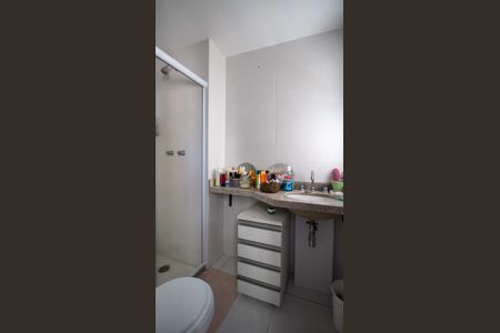 Apartamento à venda com 82m², 3 quartos e 1 vaga Apartamento à venda com 82m², 3 quartos e 1 vagaBanheiro da Suíte