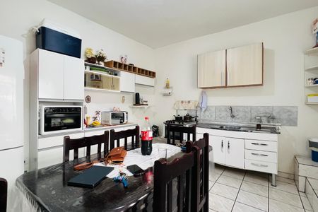 Casa à venda com 140m², 7 quartos e 1 vaga Casa à venda com 140m², 7 quartos e 1 vagaCozinha 1