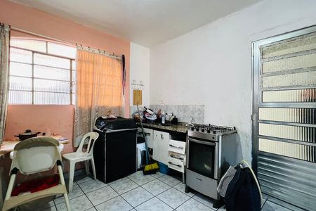 Casa à venda com 140m², 7 quartos e 1 vaga Casa à venda com 140m², 7 quartos e 1 vagaCozinha 3