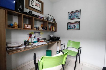 Casa à venda com 240m², 3 quartos e 4 vagasQuarto 2