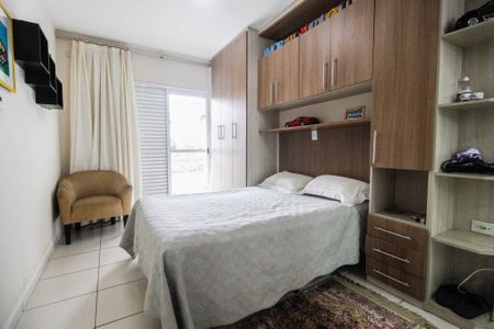 Casa à venda com 240m², 3 quartos e 4 vagasSuíte 2